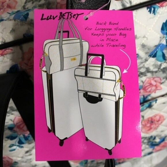 NWT BETSEY JOHNSON FLORAL QUILTED WEEKENDER BAG COTTAGECORE TRAVEL VACATION‎ - Picture 10 of 13